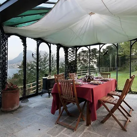 San Siro Sleeps 8 With Pool And Air Con *