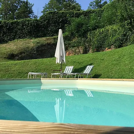 Villa San Siro Sleeps 8 With Pool And Air Con *